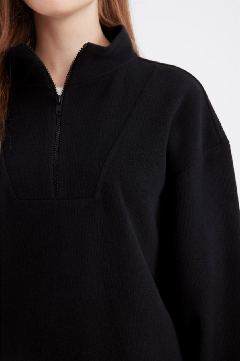 حريمي أسود سويت شيرت طويل قصة عادية بياقة نص سوسته