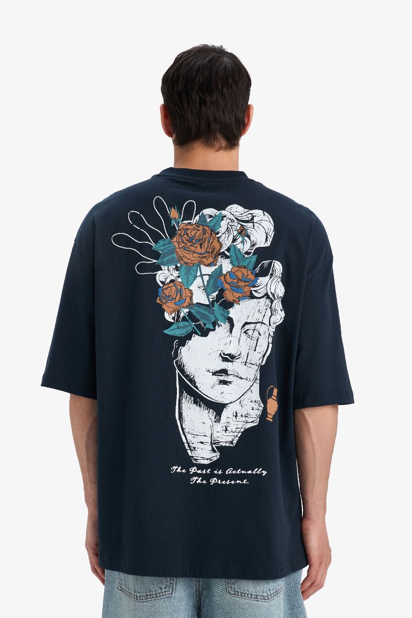 Erkek Lacivert %100 Pamuk Loose Fit Bisiklet Yaka Sırt Baskılı Kısa Kollu Tişört