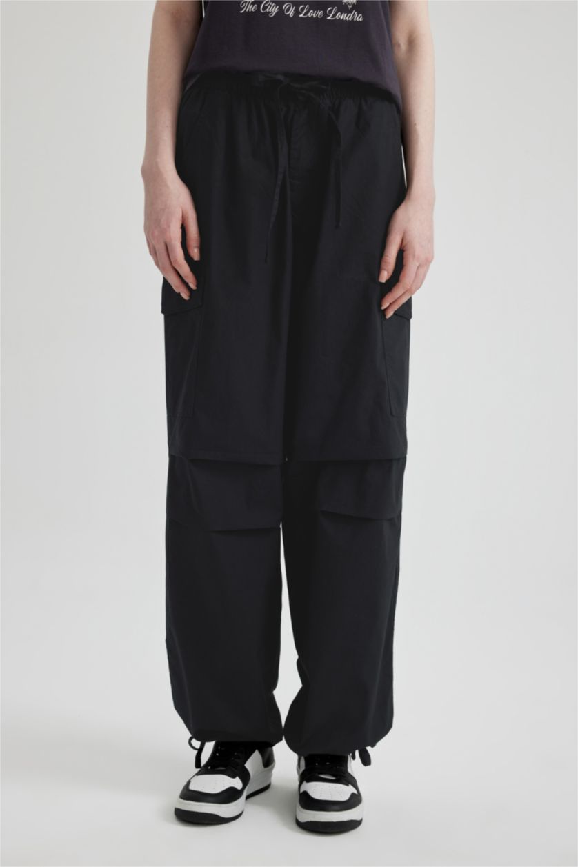 FEMME Noir PARACHUTE