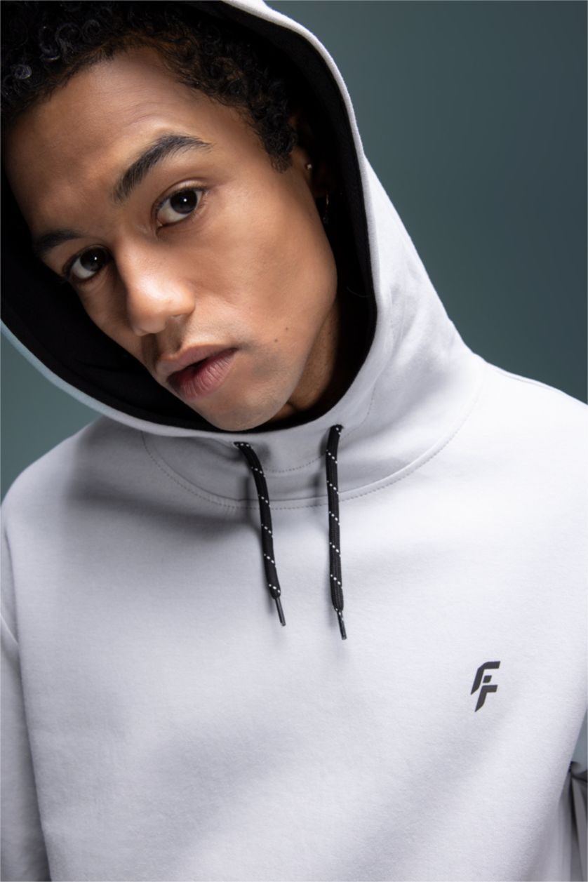 رجال رمادي فاتح Standard Fit Sweatshirt