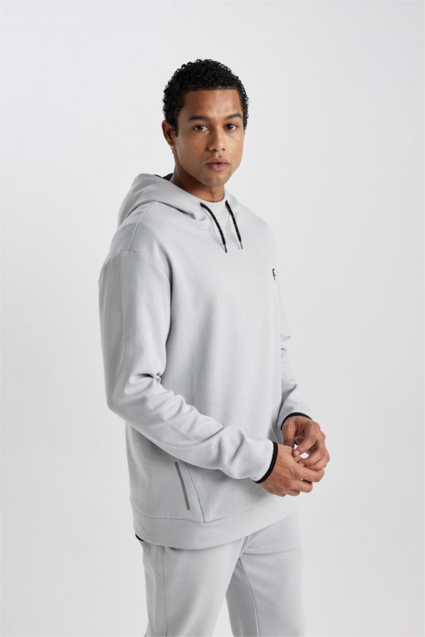 رجال رمادي فاتح Standard Fit Sweatshirt