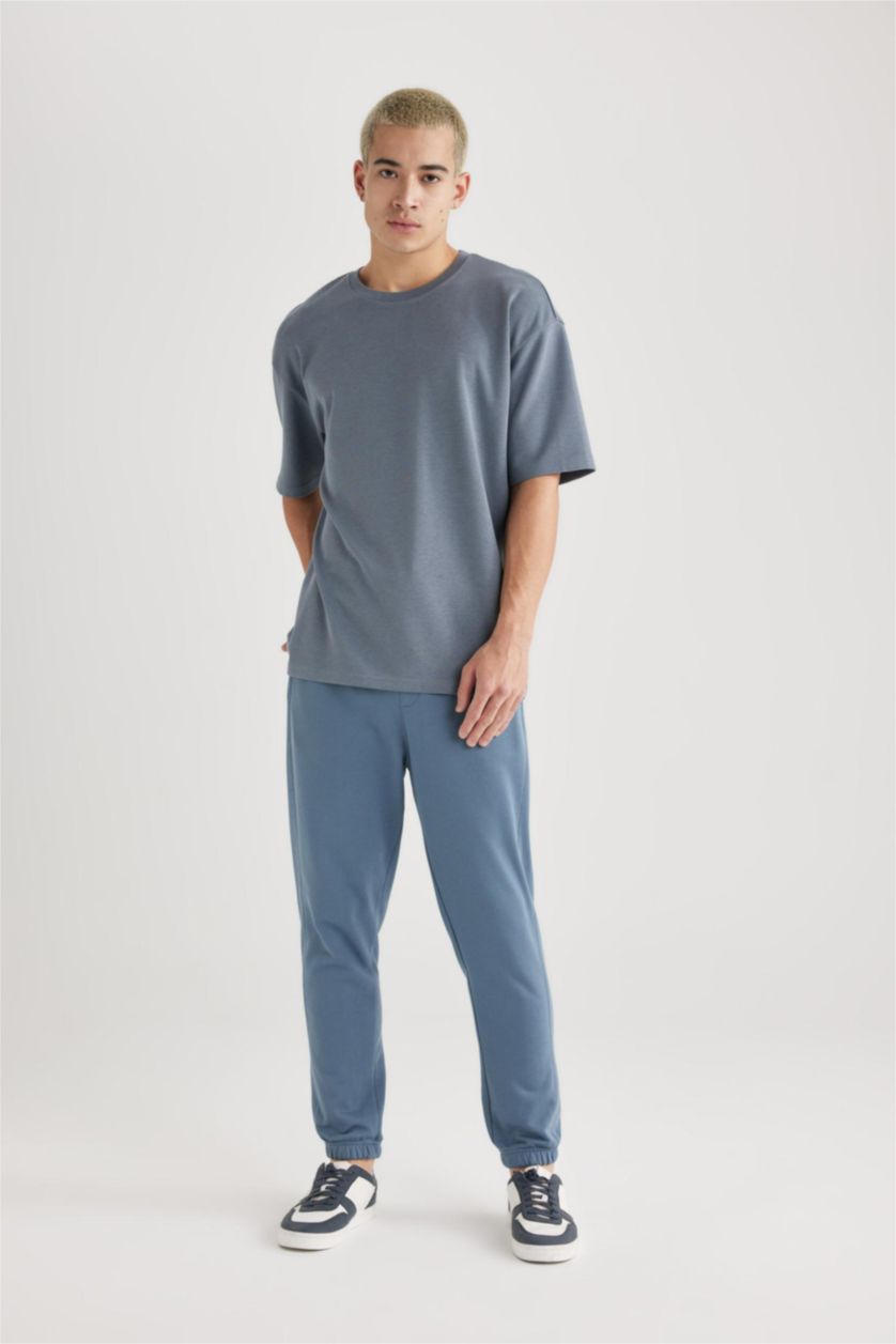 MAN Light Indigo Regular Fit With Pockets Trousers