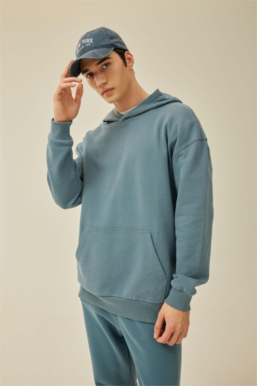 Erkek Açık İndigo Comfort Regular Fit Rahat Kalıp Kapüşonlu Kanguru Cepli Basic Düz Sweatshirt