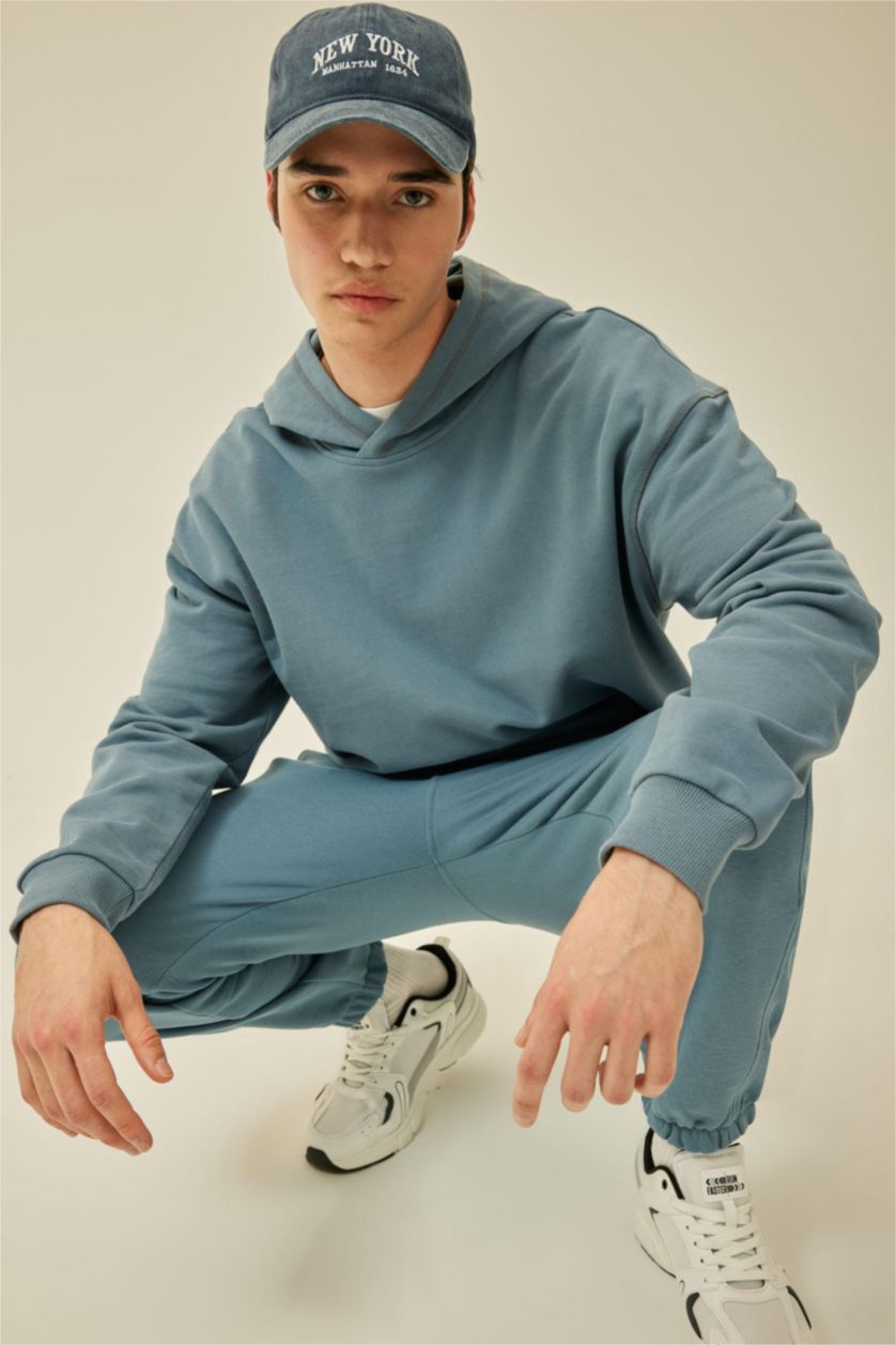 Erkek Açık İndigo Comfort Regular Fit Rahat Kalıp Kapüşonlu Kanguru Cepli Basic Düz Sweatshirt