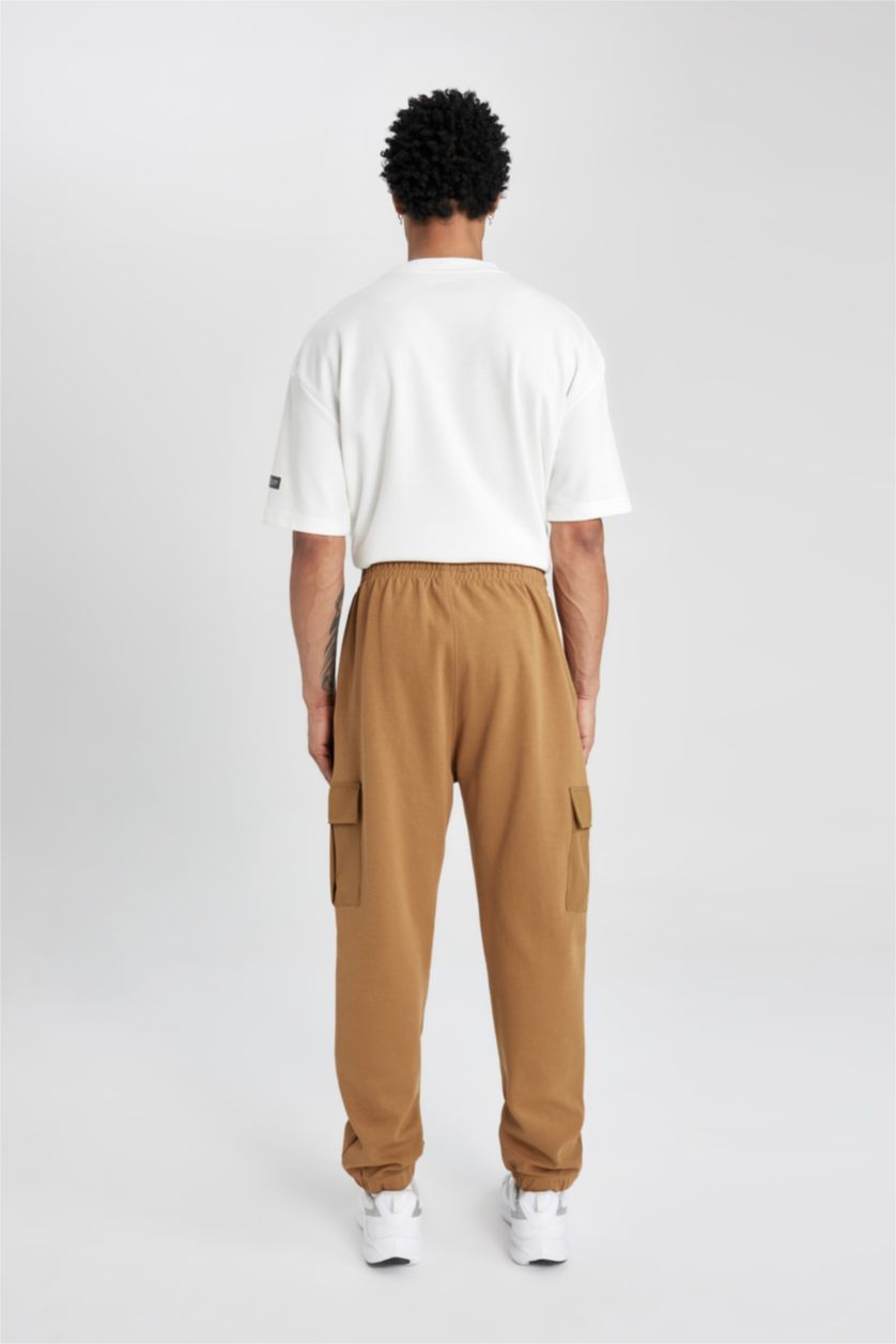 Erkek Vizon Sporcu İnce Jogger Eşofman Altı Standart Fit Kargo Cepli Beli Bağcıklı Lastikli Paça