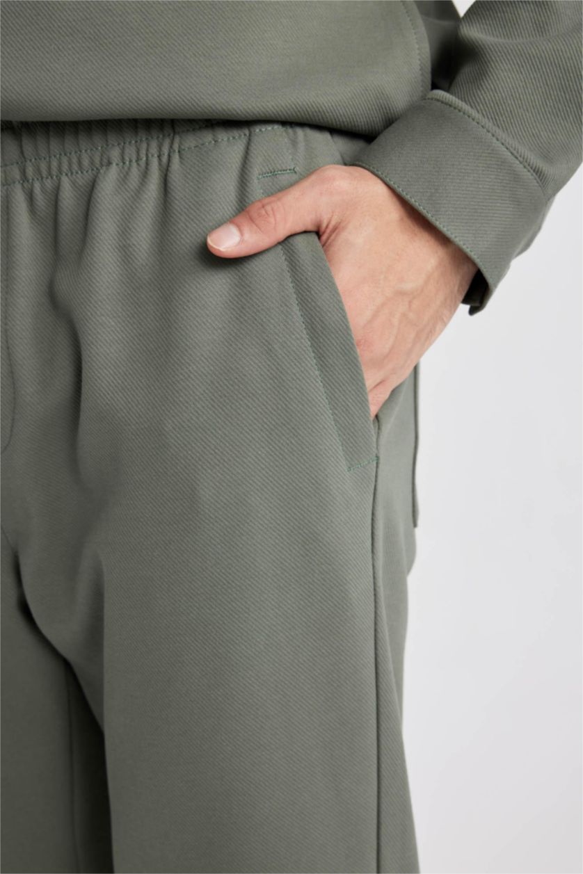 Erkek Haki Yazlık Jogger Pantolon Relax Fit Rahat Kesim Düz Paça Cepli Beli Bağcıklı