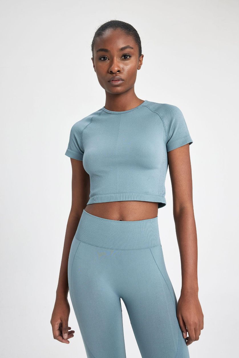 نساء أخضر تيشيرت كروب توب نص ردن بياخة مستديرة