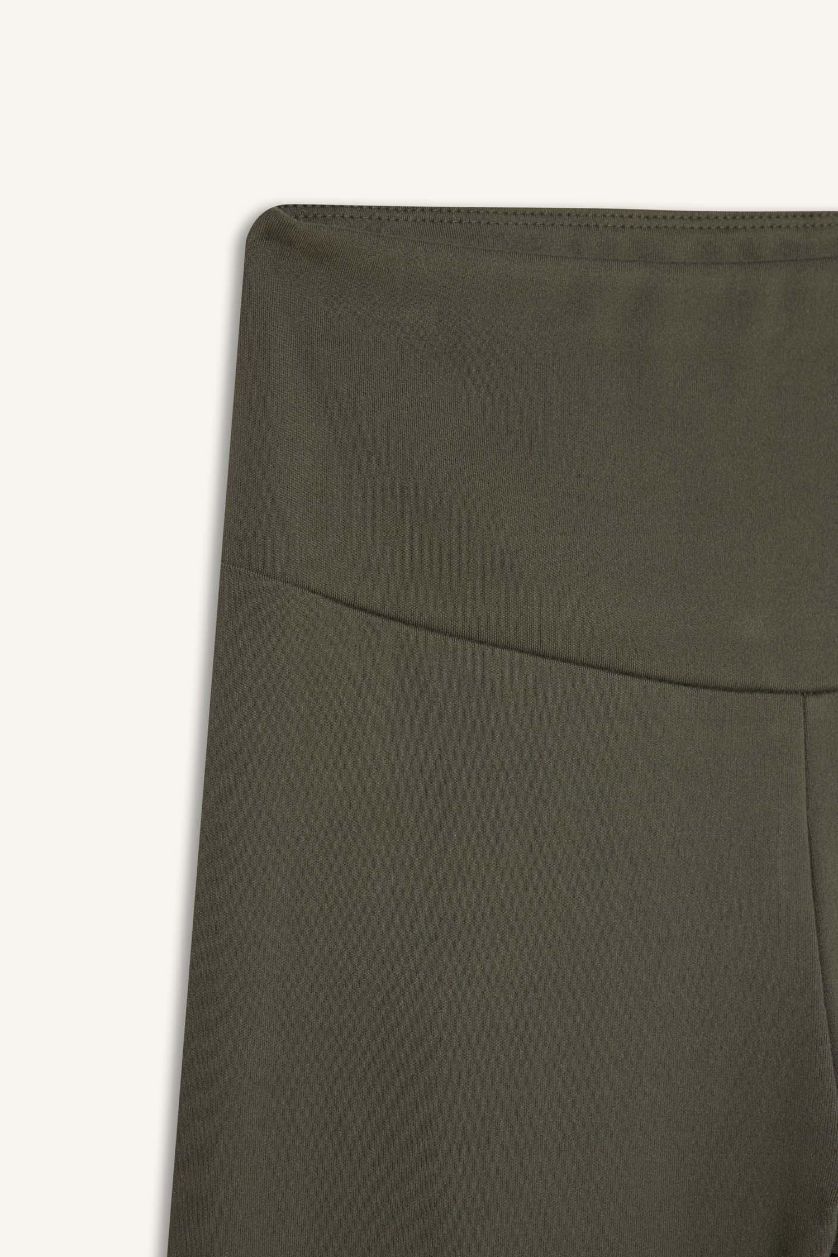 Kadın Haki Beli Saran Sporcu Tayt