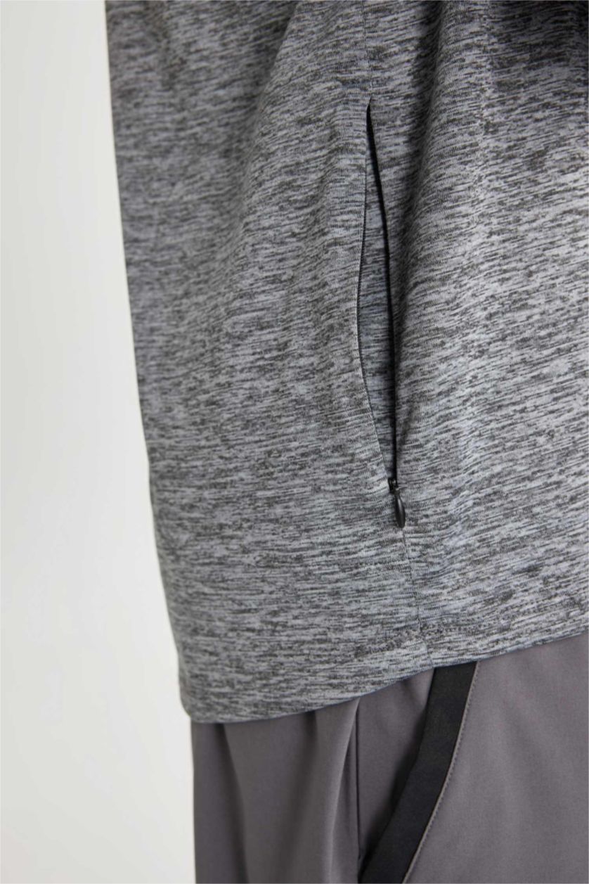 رجالي أسود سويت شيرت رياضي سليم فيت بكابيشون من DeFactoFit