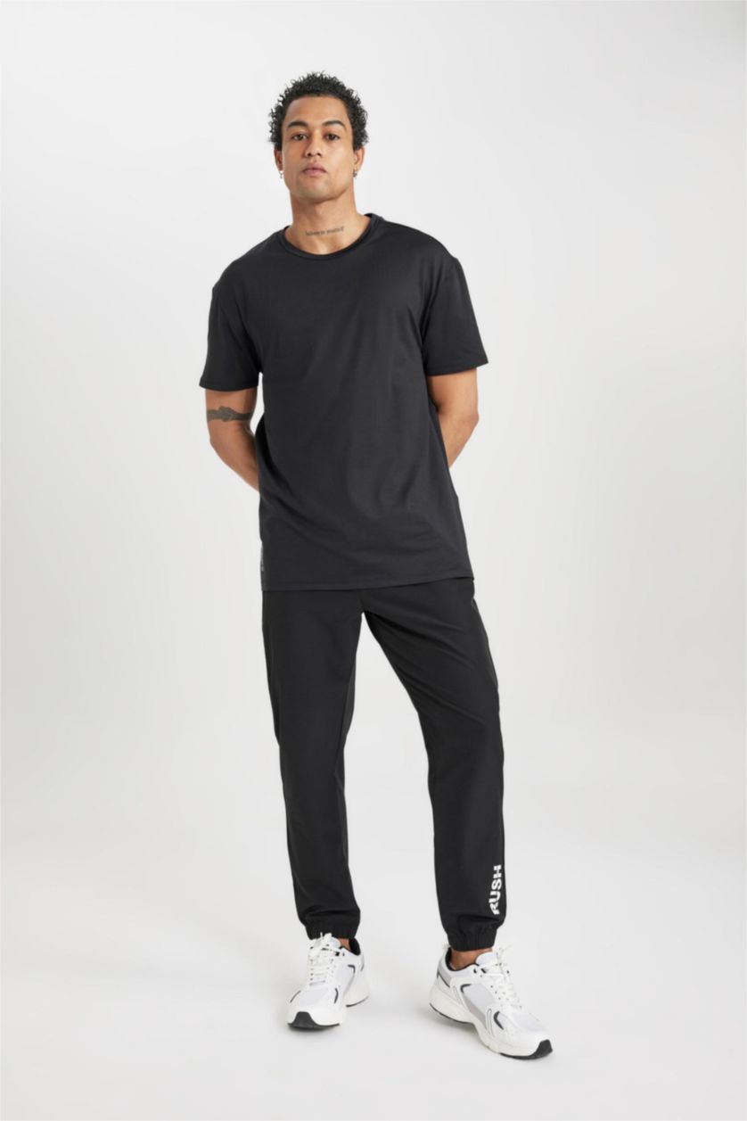 Erkek Siyah Standart Fit Bisiklet Yaka Sporcu Basic Düz Kısa Kollu Siyah Tişört