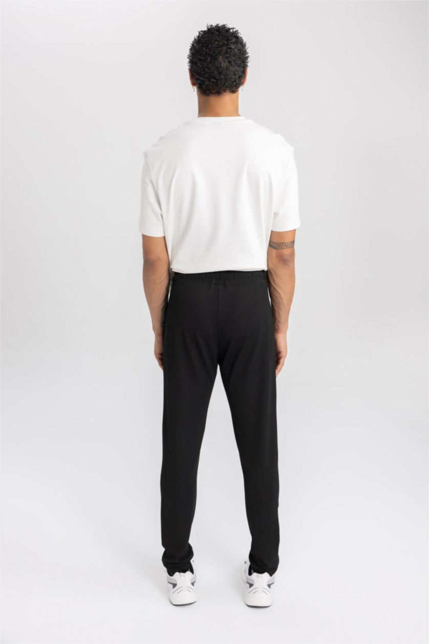 Man Black Standard Fit Pique Jogger