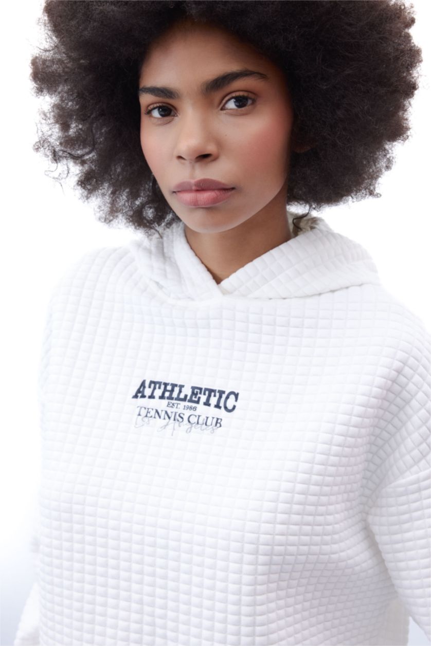 Woman White Oversize Fit Hooded Quilted Sports Sweatshirt