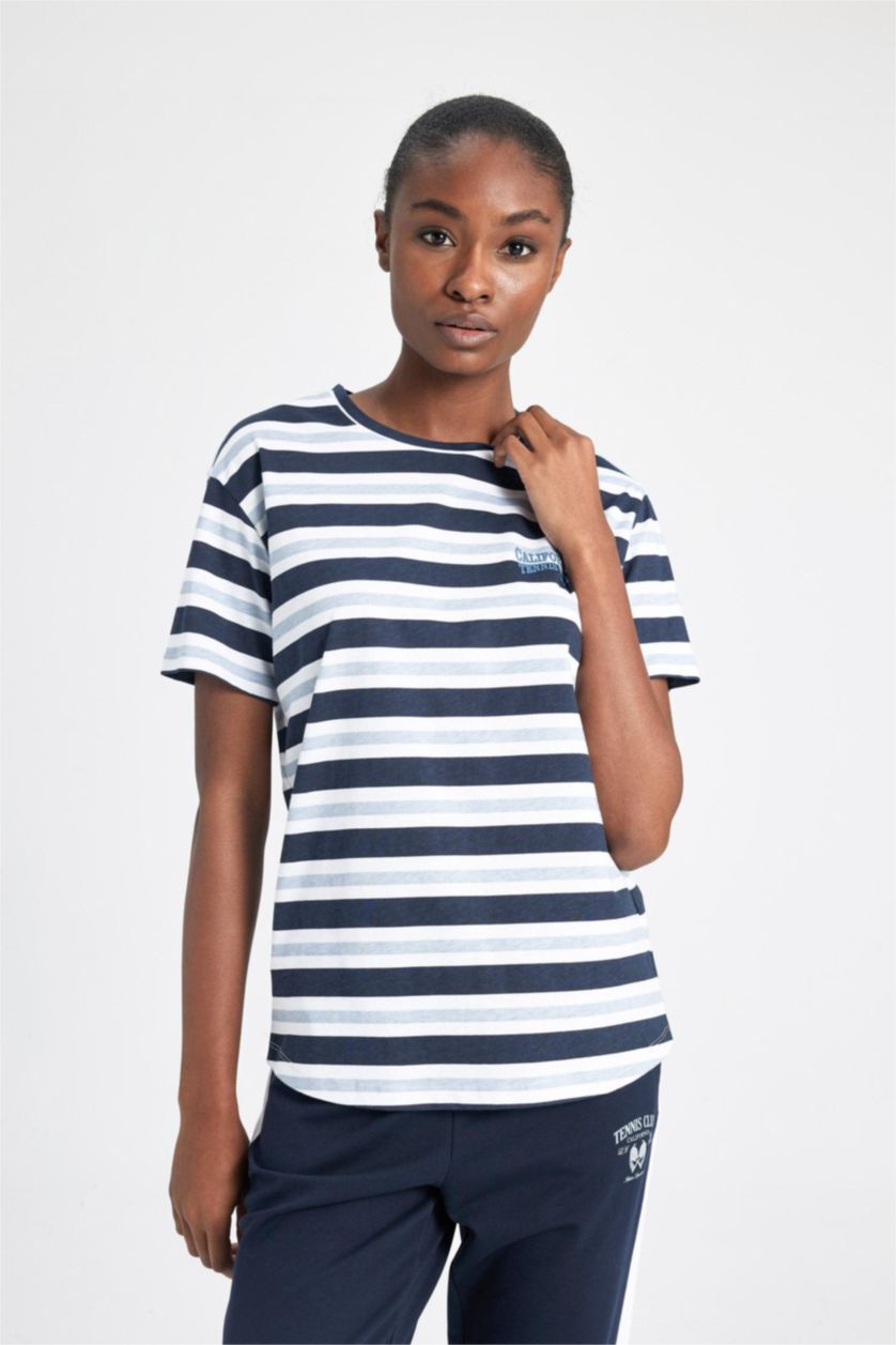 نساء أبيض تيشيرت رياضي مخطط نص كم قصة عادية من DeFactoFit