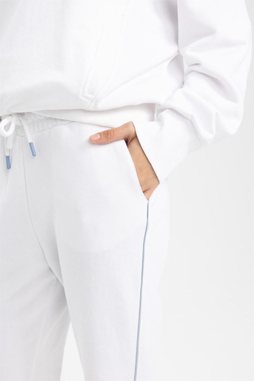 WOMAN White DeFactoFit Standard Fit Wide Leg Chino Pants