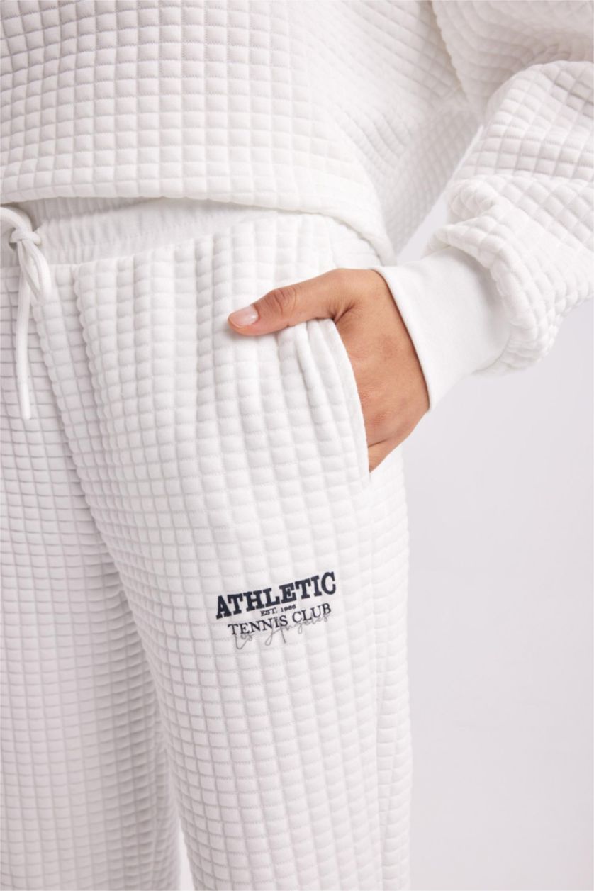 WOMAN White DeFactoFit Standard Fit Jogger Quilted Sweatpants