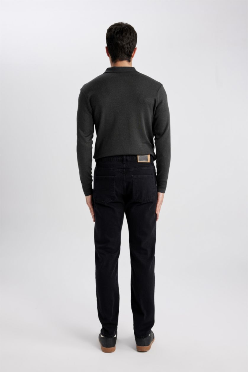 رجال أسود بنطرون جينز قصة مستقيمة وخصر عادي