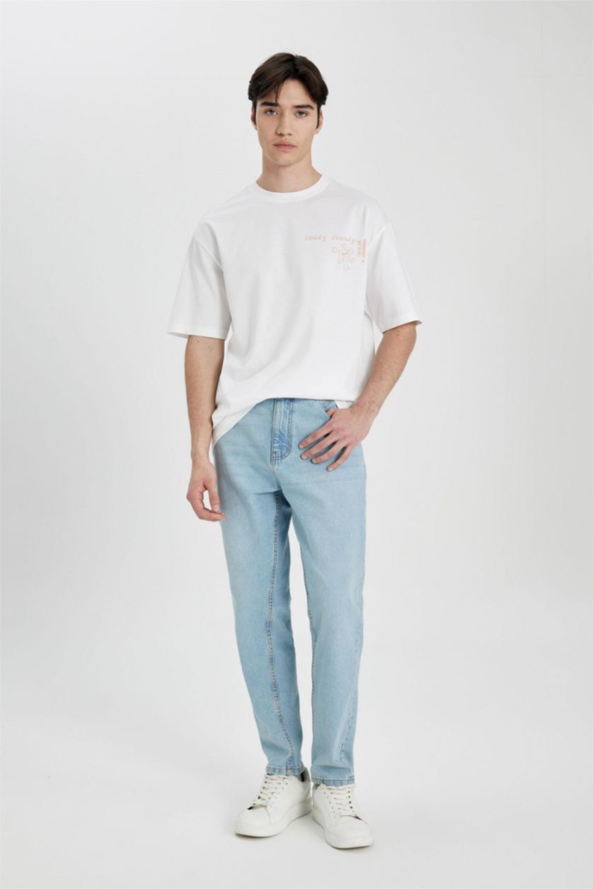 Erkek Beyaz Comfort Regular Fit Rahat Kalıp Bisiklet Yaka Sırt Baskılı Kısa Kollu Tişört