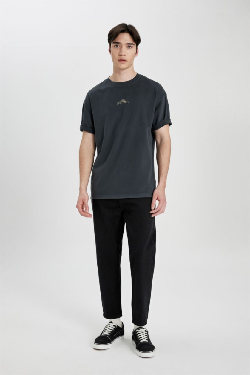 Erkek Antrasit Comfort Regular Fit Rahat Kalıp Bisiklet Yaka Sırt Baskılı Kısa Kollu Tişört