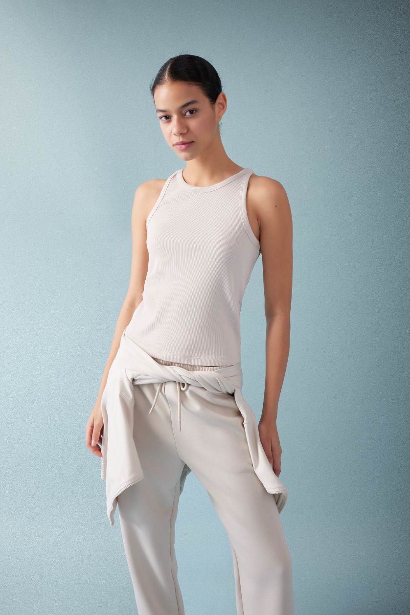 Kadın Kum Slim Fit Dar Kesim Bisiklet Yaka Sporcu Atlet