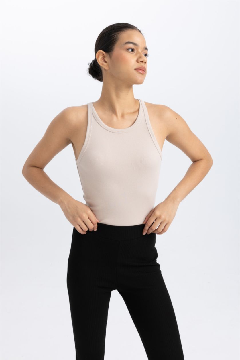 Kadın Kum Slim Fit Dar Kesim Bisiklet Yaka Sporcu Atlet