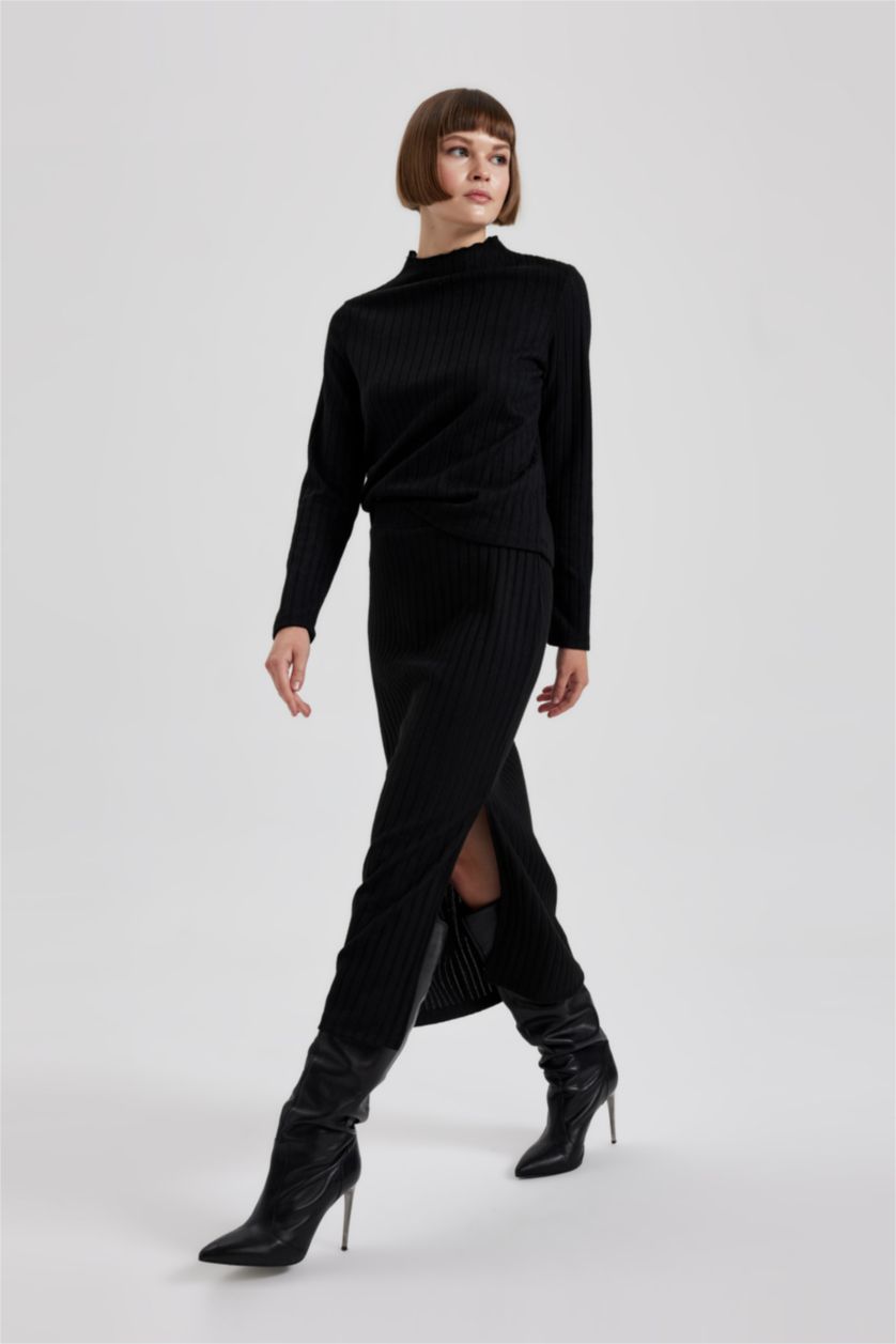 Kadın Siyah Straight Fit Normal Yırtmaçlı Bel Fitilli Kaşkorse Midi Etek