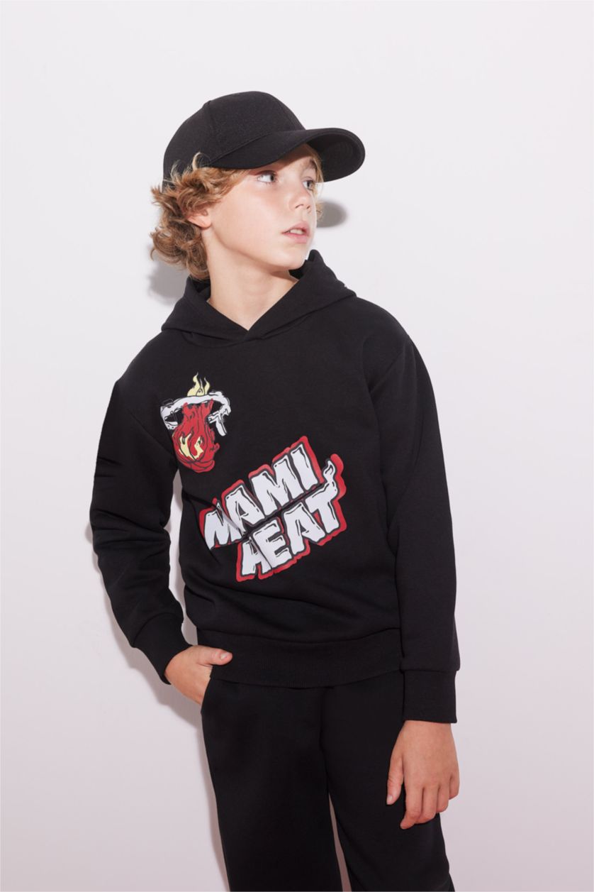 BOYS & TEENS Black Boy NBA Miami Heat Hooded Thick Sweatshirt