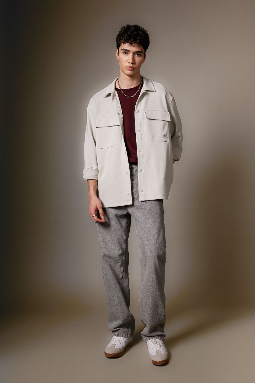 رجالي اللون الحجري قميص كم طويل محبوك قصة مريحة