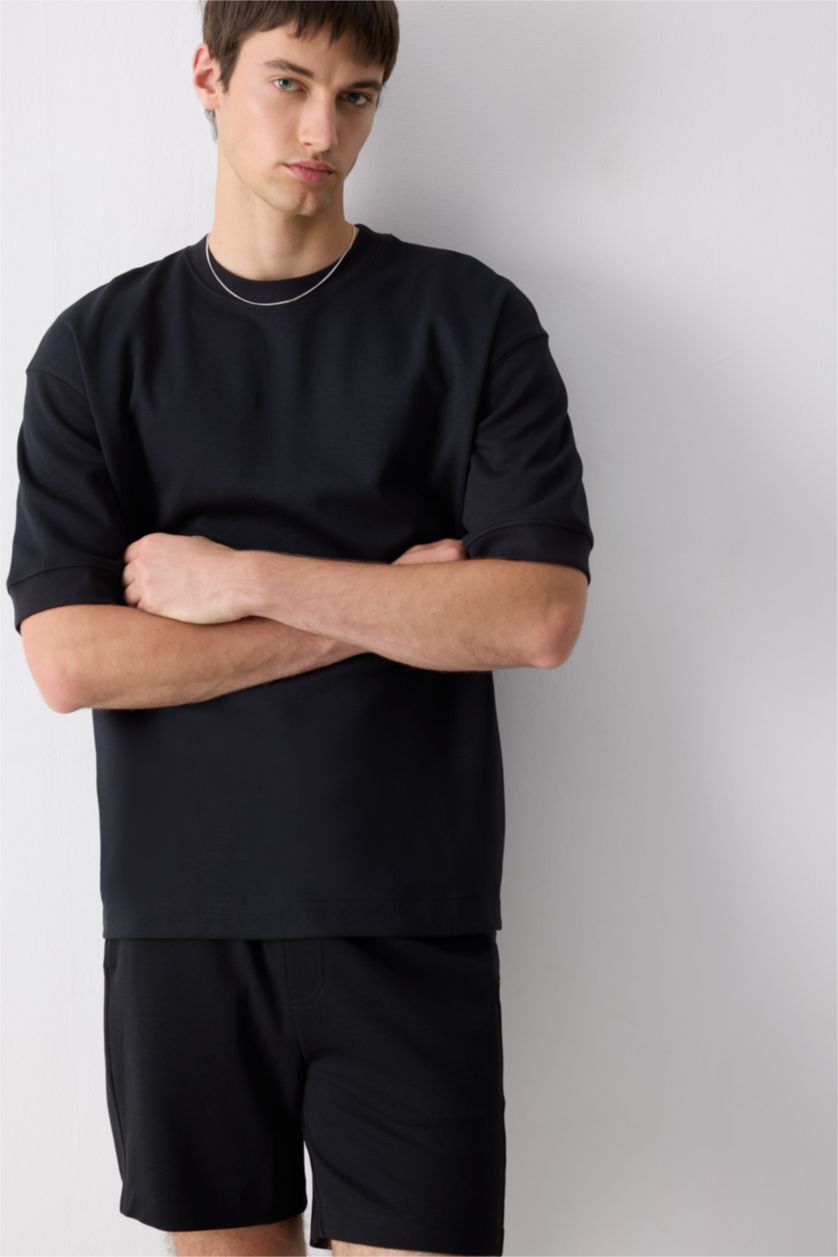 Men Black Loose Fit Short Sleeve T-Shirt