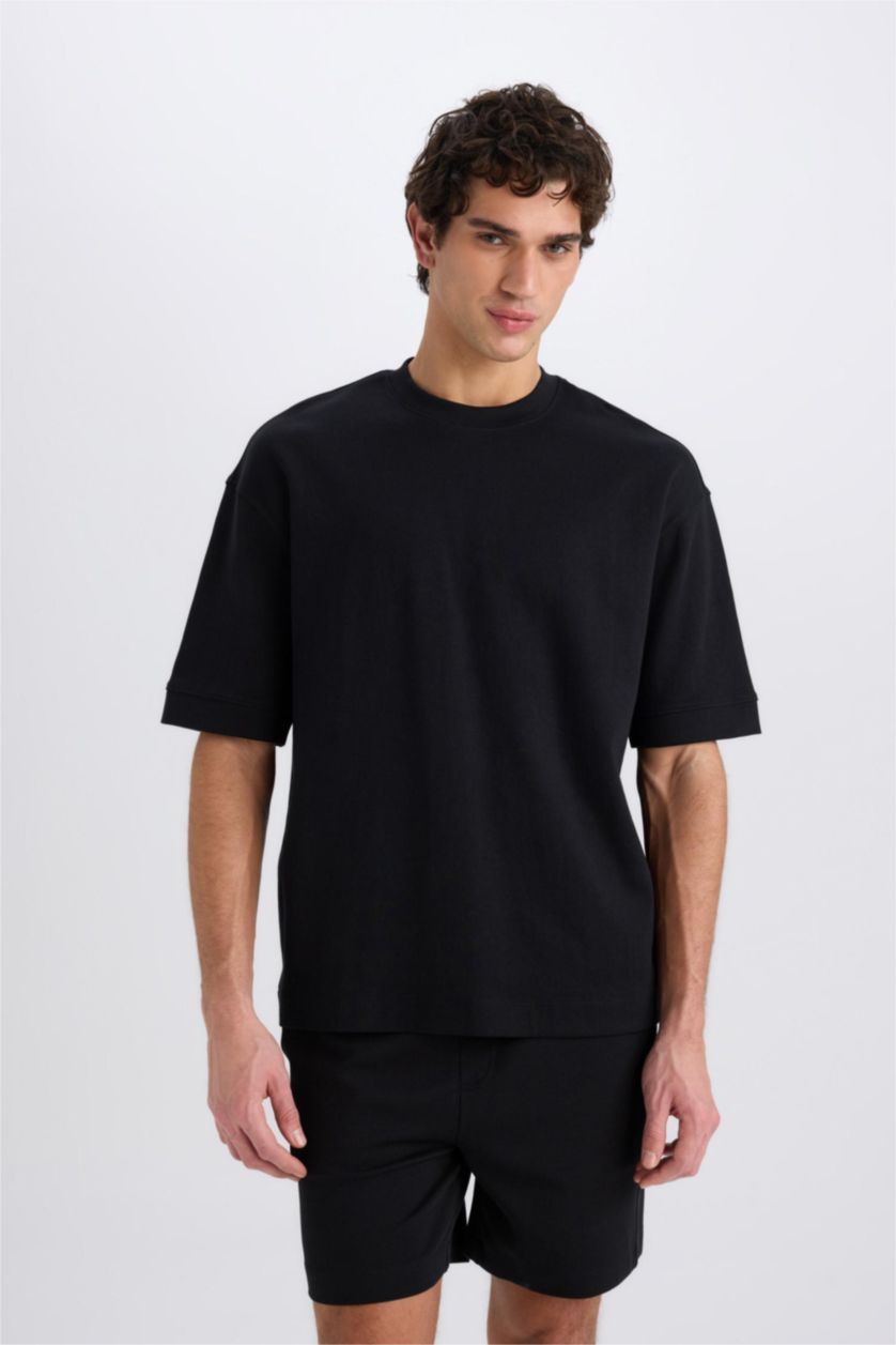 Men Black Loose Fit Short Sleeve T-Shirt