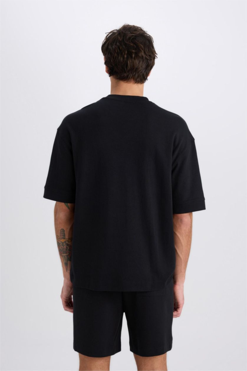 Men Black Loose Fit Short Sleeve T-Shirt