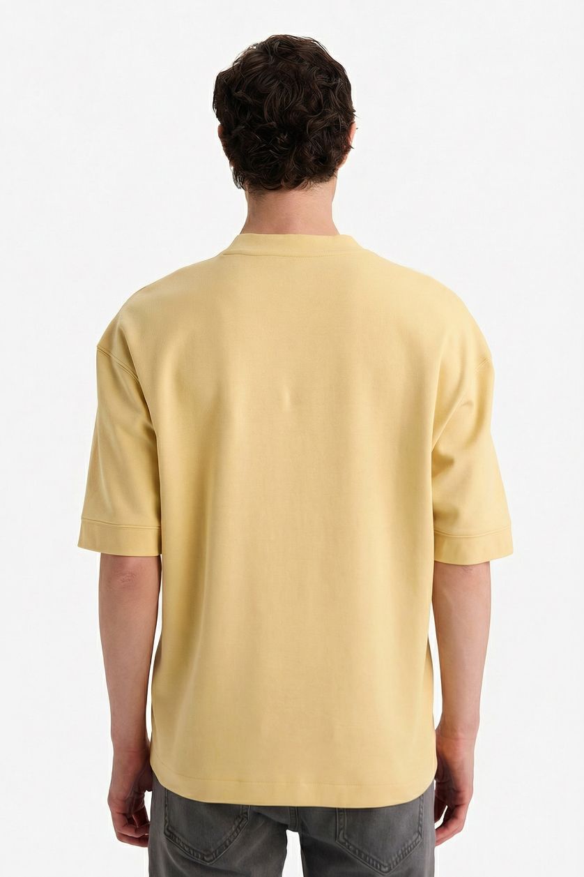 رجالي أصفر تيشيرت نص كم قصة فضفاضة قماش يسمح بمرور الهواء