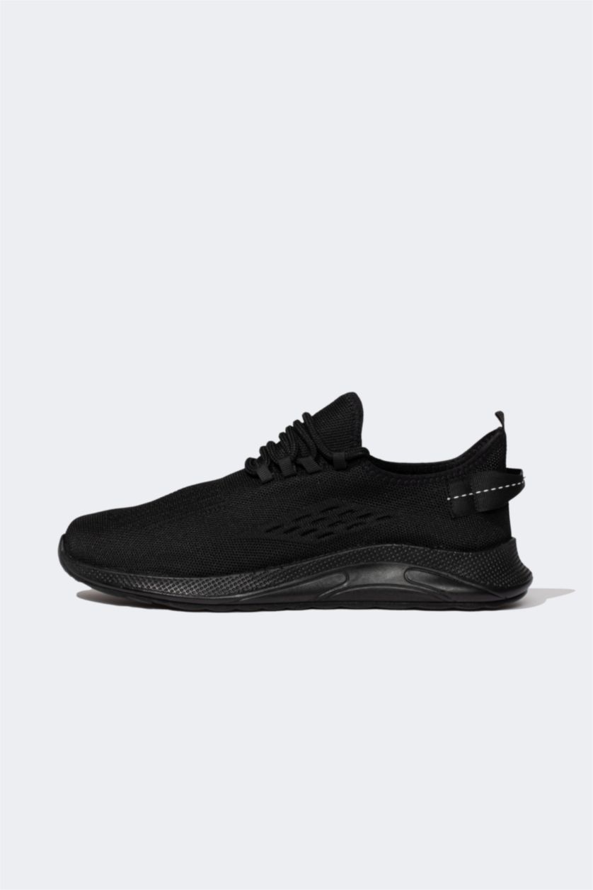 MAN Black Men High-Sole Sports Shoes