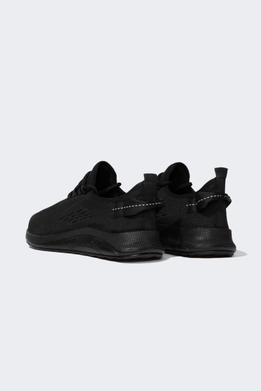 MAN Black Men High-Sole Sports Shoes