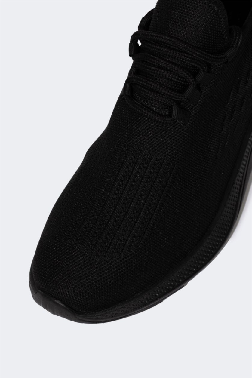 MAN Black Men High-Sole Sports Shoes