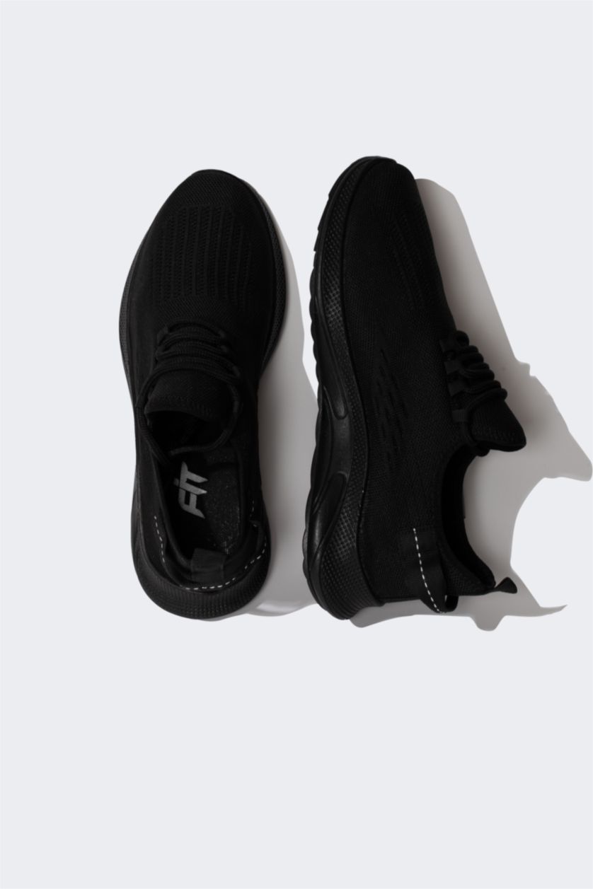 MAN Black Men High-Sole Sports Shoes