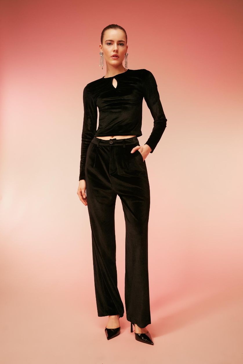 Woman Black Wide Leg High Waist Long Length Velvet Trousers