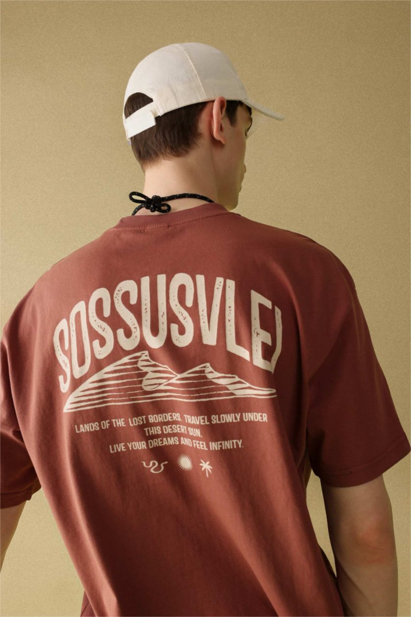 Erkek Açık Kahve Oversize Geniş Kalıp Bisiklet Yaka Sırt Baskılı Kısa Kollu Tişört