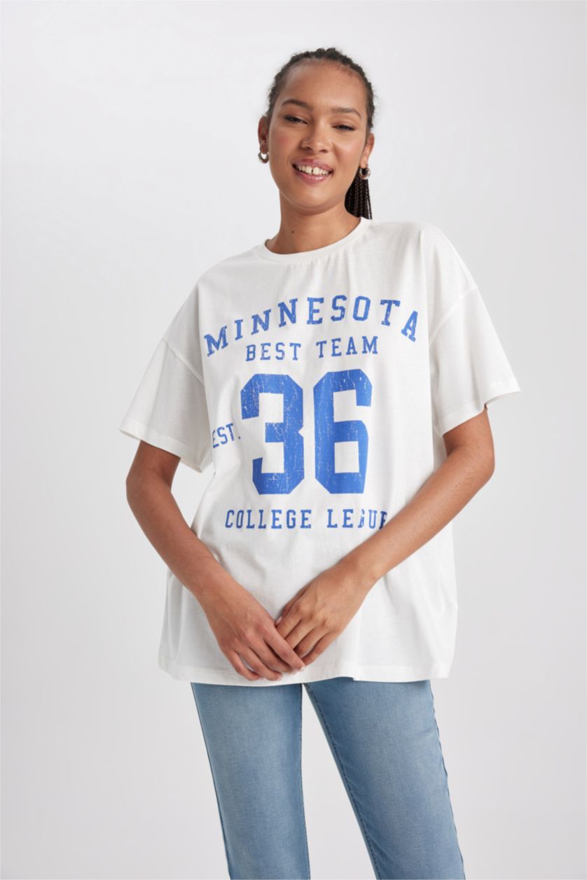 نساء اوف وايت تيشيرت نص ردن اوفر سايز بياخة مستديرة