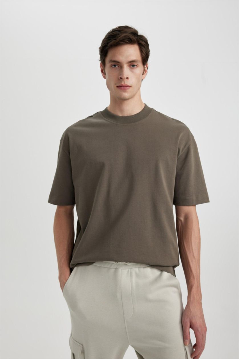 Мужчины Хаки Футболка оверсайз с круглым вырезом