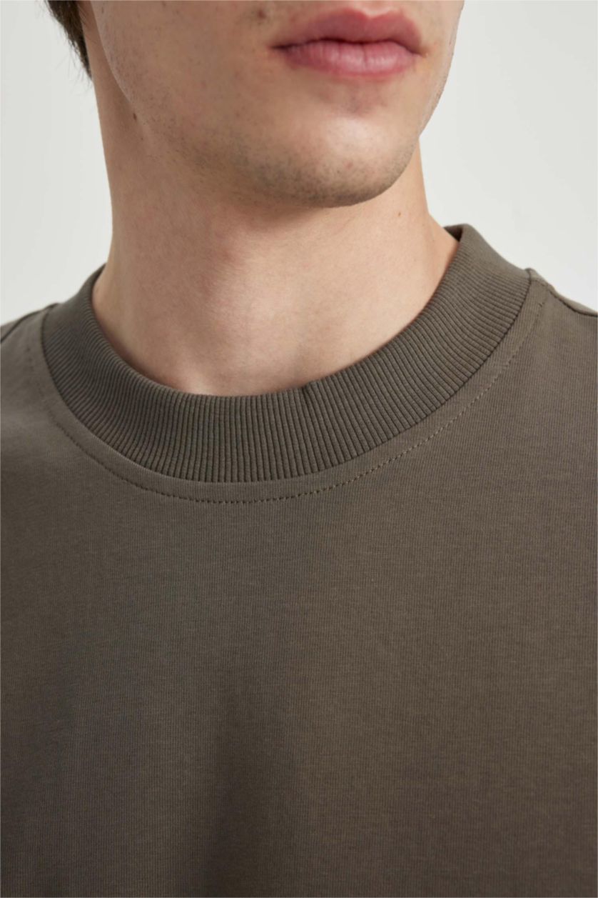 Мужчины Хаки Футболка оверсайз с круглым вырезом