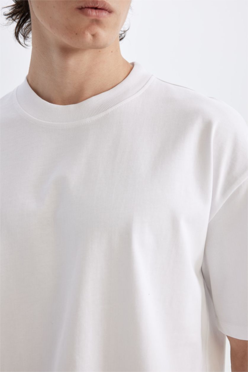 MAN White Oversize Fit Crew Neck Short Sleeve T-shirt