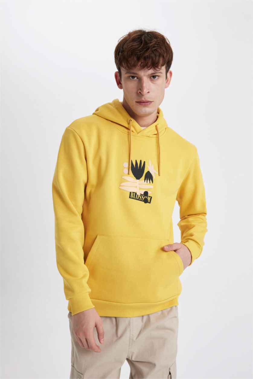 MAN Yellow Regular Fit Hooded Printed Sweatshirt