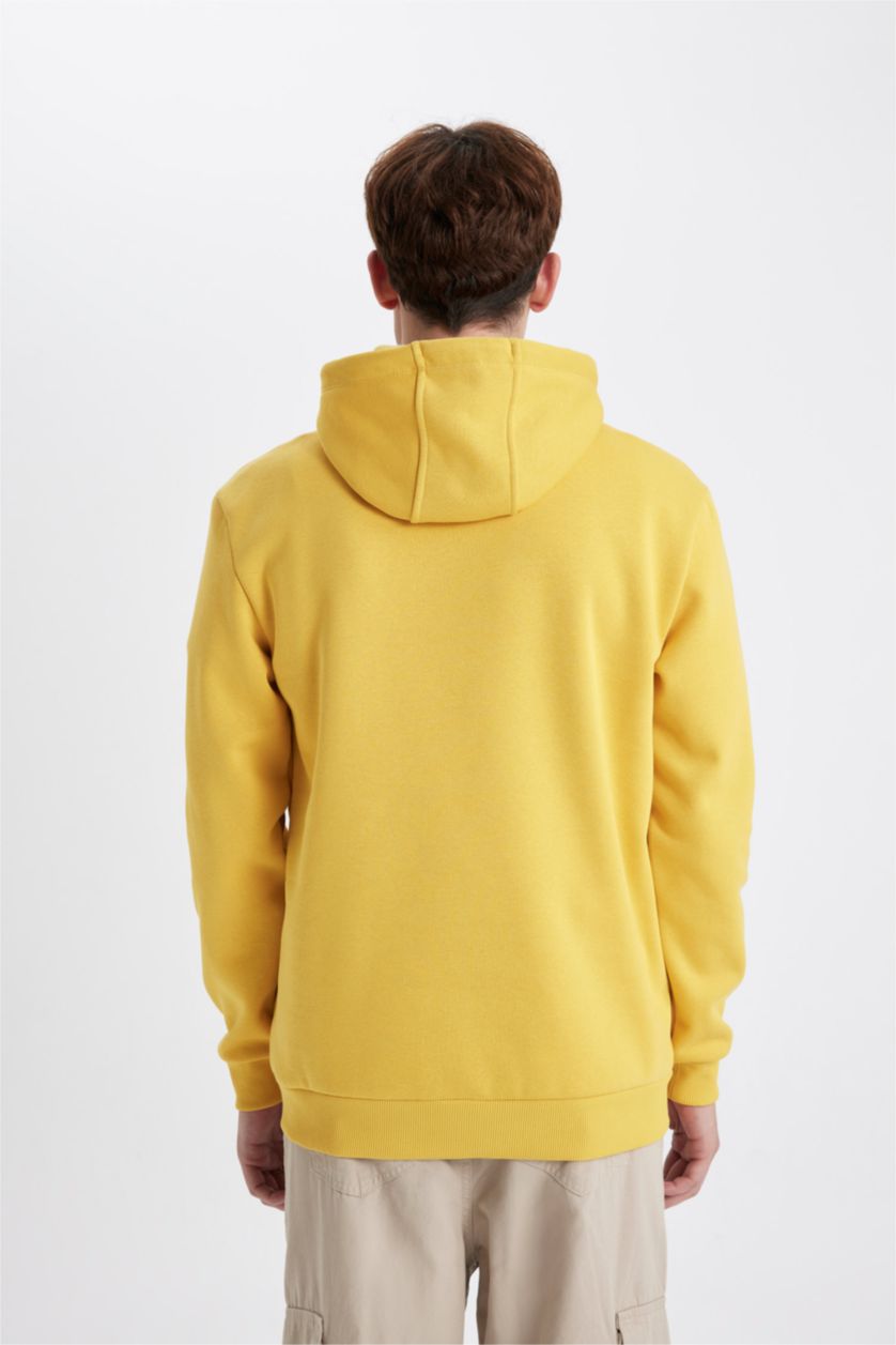 MAN Yellow Regular Fit Hooded Printed Sweatshirt