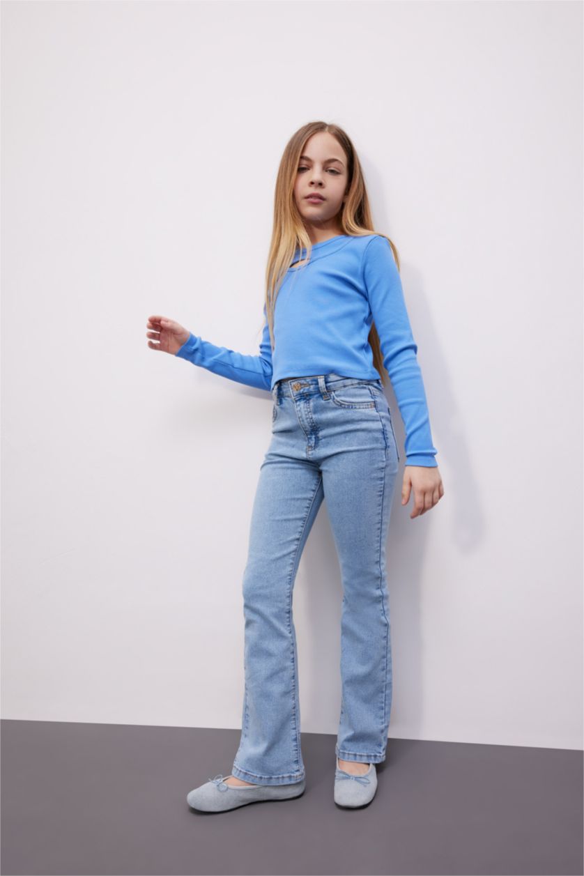 GIRLS & TEENS Light Blue Girl Flared Leg Jeans