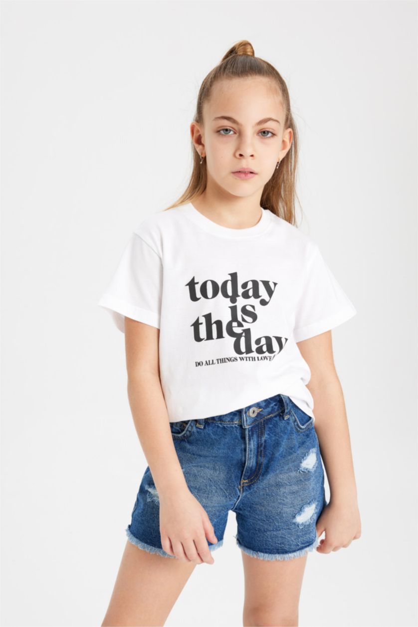 بنات أبيض تيشيرت بنات نص كم مطبوع قصة عادية برقبة مستديرة