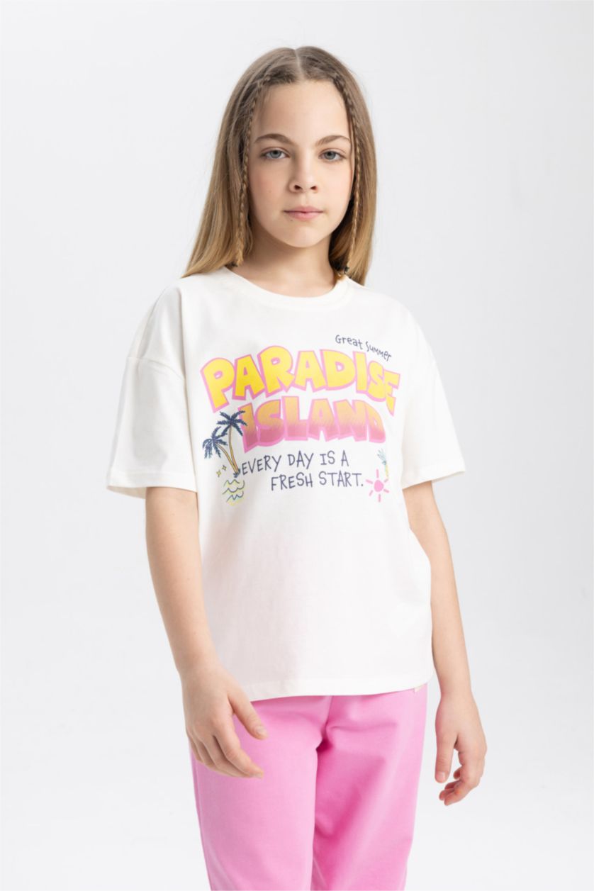 بنات بيج فاتح تيشيرت نص كم قصة مريحة بياقة مستديرة