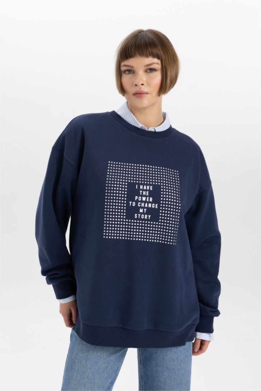 حريمي كحلي سويت شيرت اوفر سايز تقيل بطبعة شعار