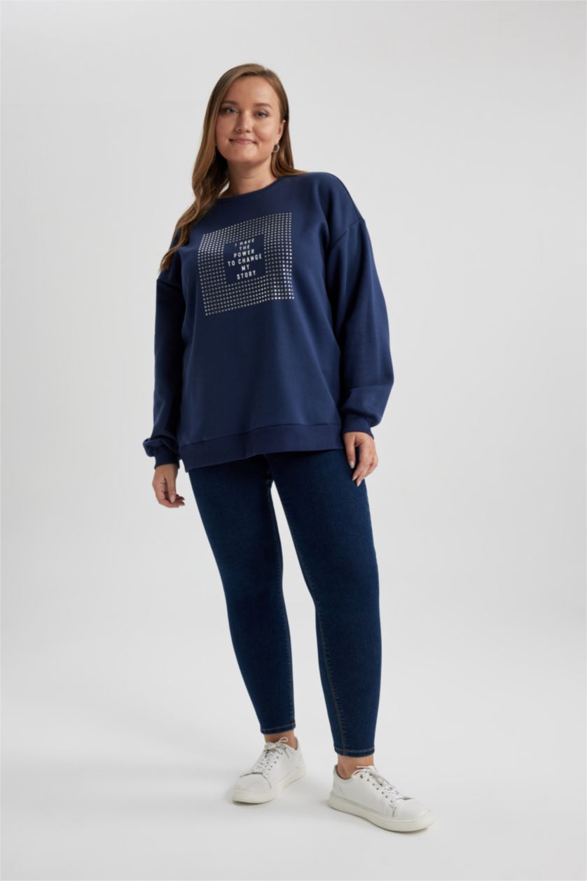 حريمي كحلي سويت شيرت اوفر سايز تقيل بطبعة شعار