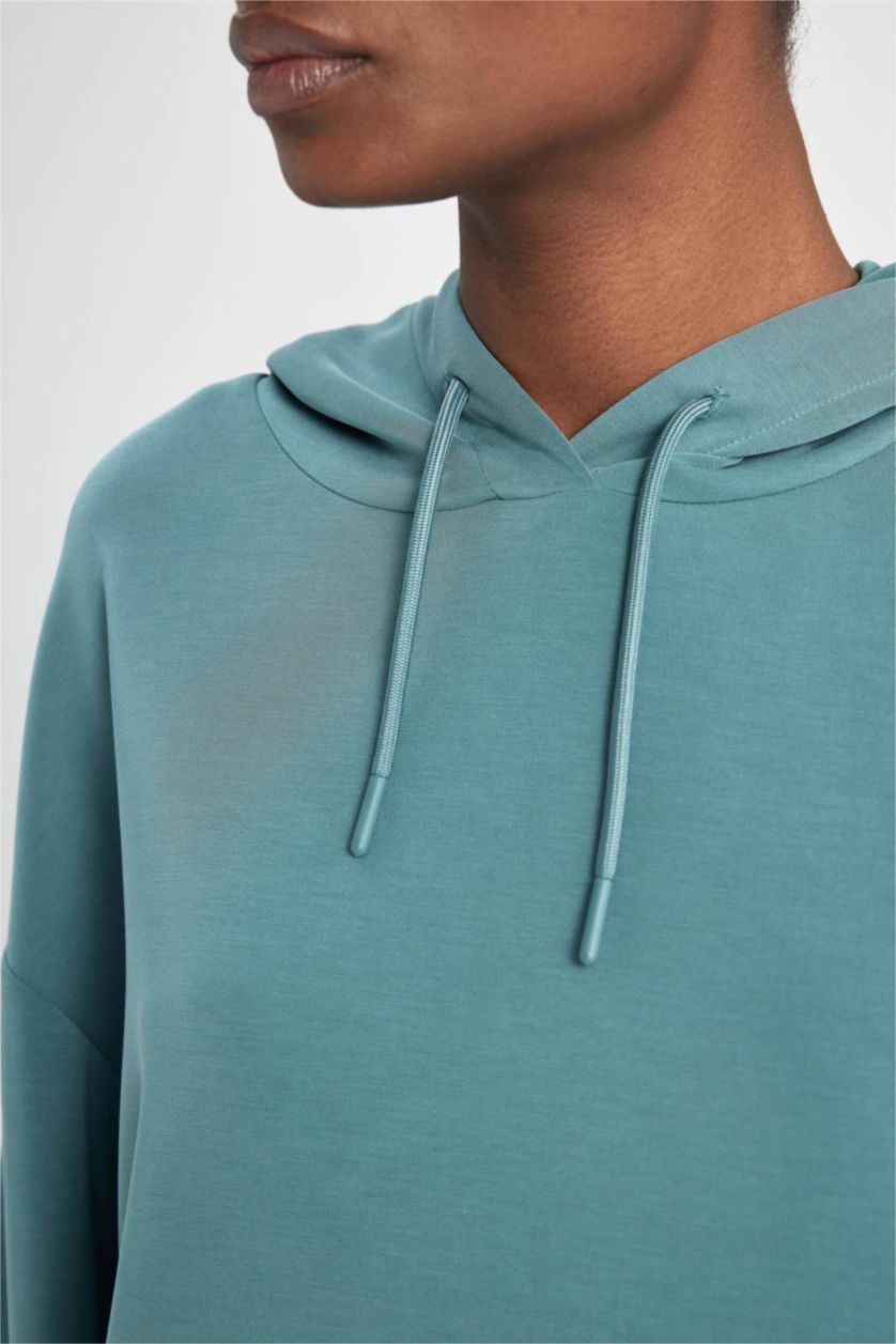 Kadın Yeşil Oversize Geniş Kalıp Modal Kapüşonlu Kanguru Cepli Sporcu Sweatshirt