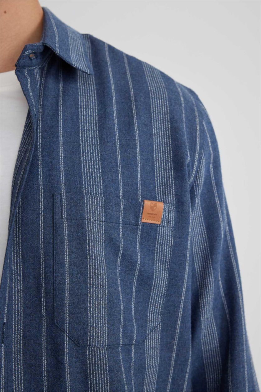 Erkek Lacivert Regular Fit Cep Detaylı Çizgili Krep Uzun Kollu Gömlek